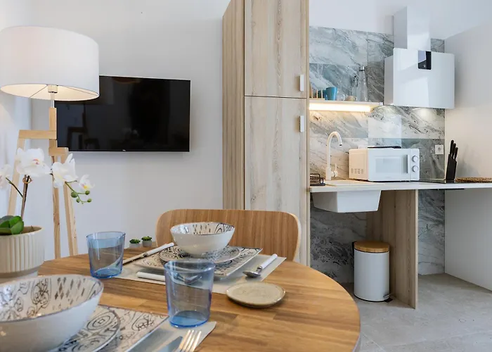 아파트 Uy - Loft Acogedores Y Modernos Estudios Cerca De La Estacion Joaquin Sorolla *